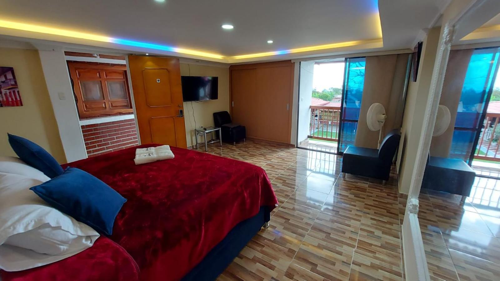 Finca Hotel La Melania Montenegro Dış mekan fotoğraf